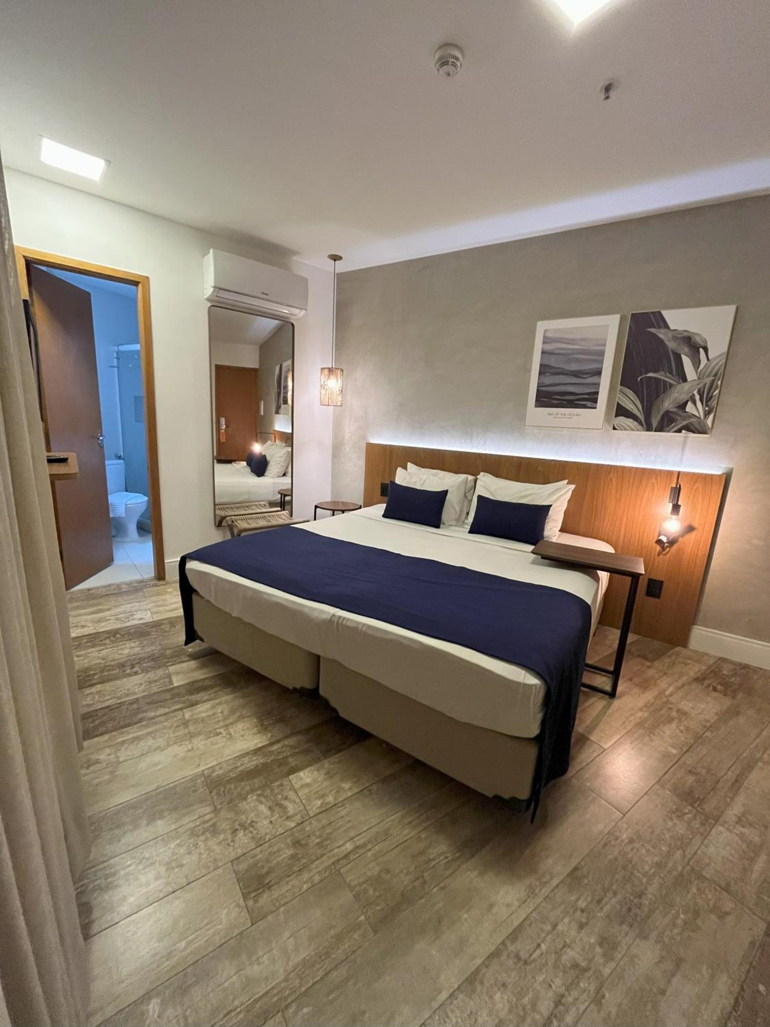 Leblon Design Hostal *